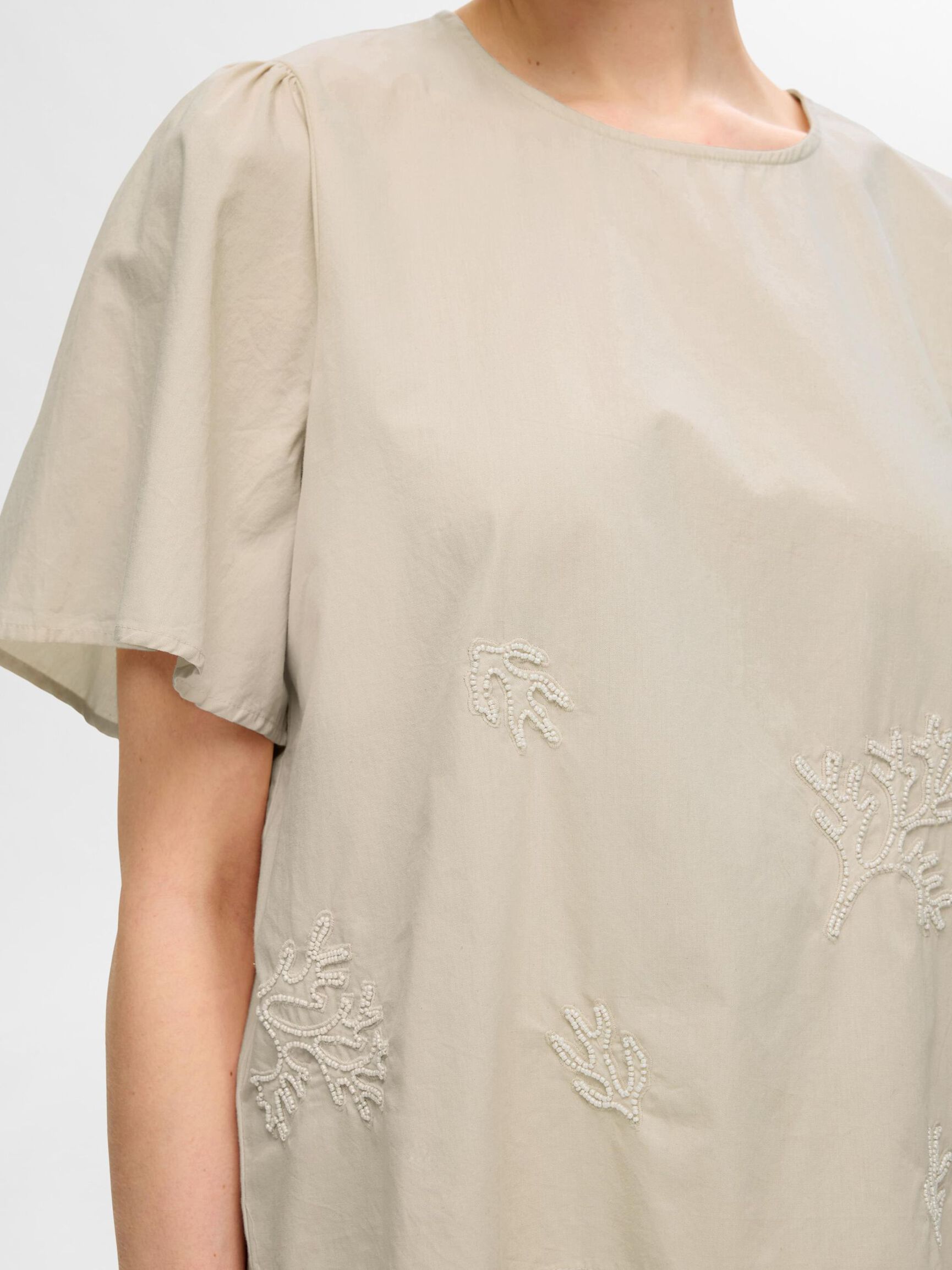 EMBROIDERED SHORT SLEEVED TOP, Sandshell, highres