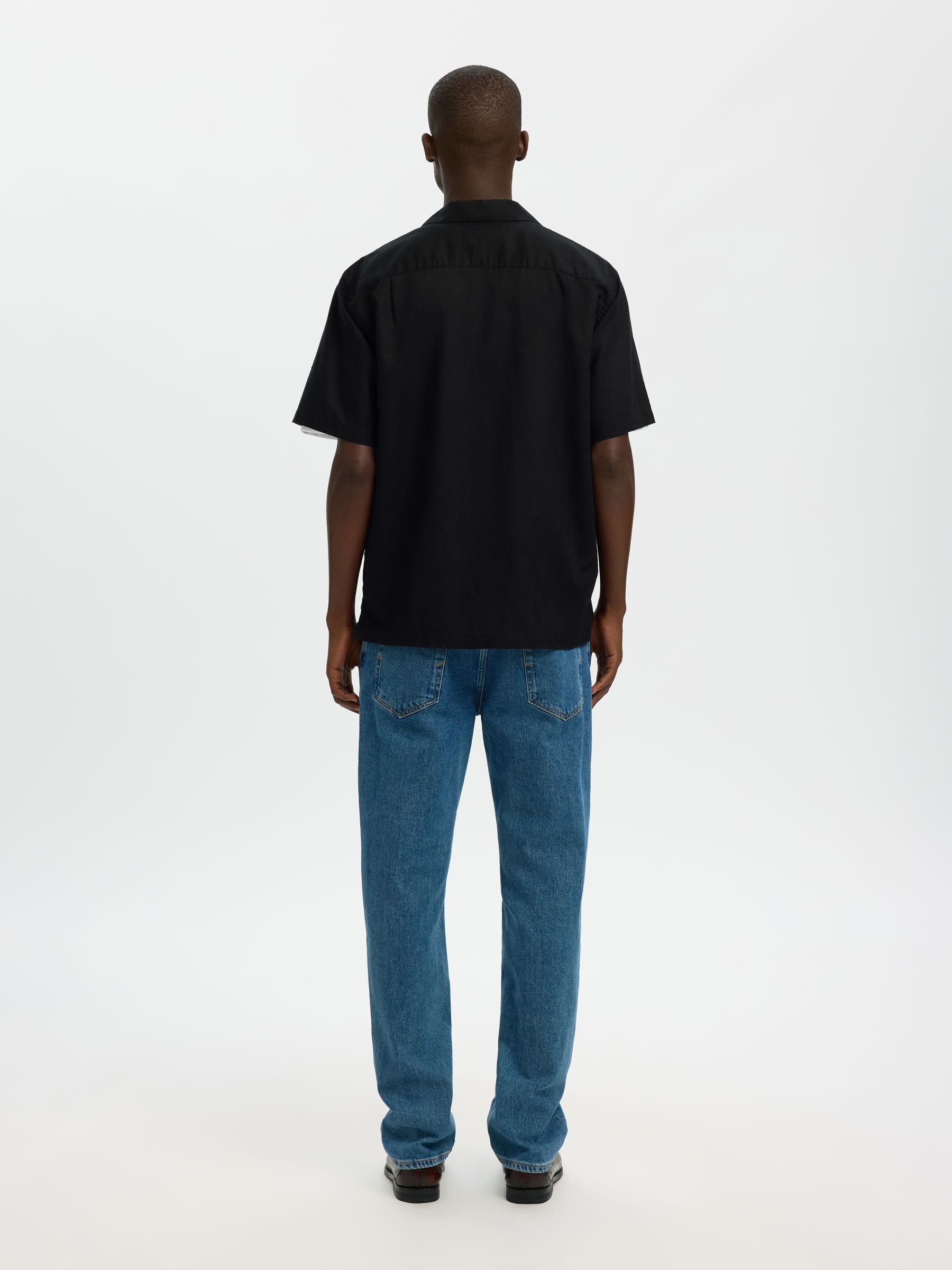 LYHYTHIHAINEN PAITA, Black, highres