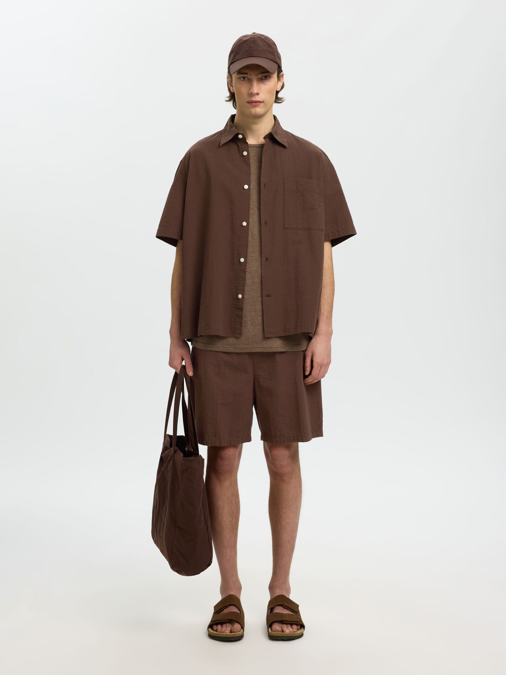 REGULAR FIT SEERSUCKER SHORTS, Bracken, highres