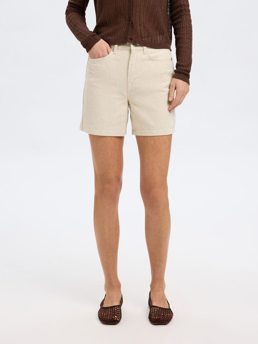 Selected HOOG GETAILLEERD DENIM SHORT, Egret, highres - 16097716_Egret_1189855_003.jpg