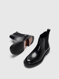 LEATHER CHELSEA BOOTS, Black, highres
