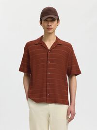REGULAR FIT SHORT SLEEVED SHIRT, Cherry Mahogany, highres