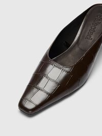LEDER MULES, Delicioso, highres
