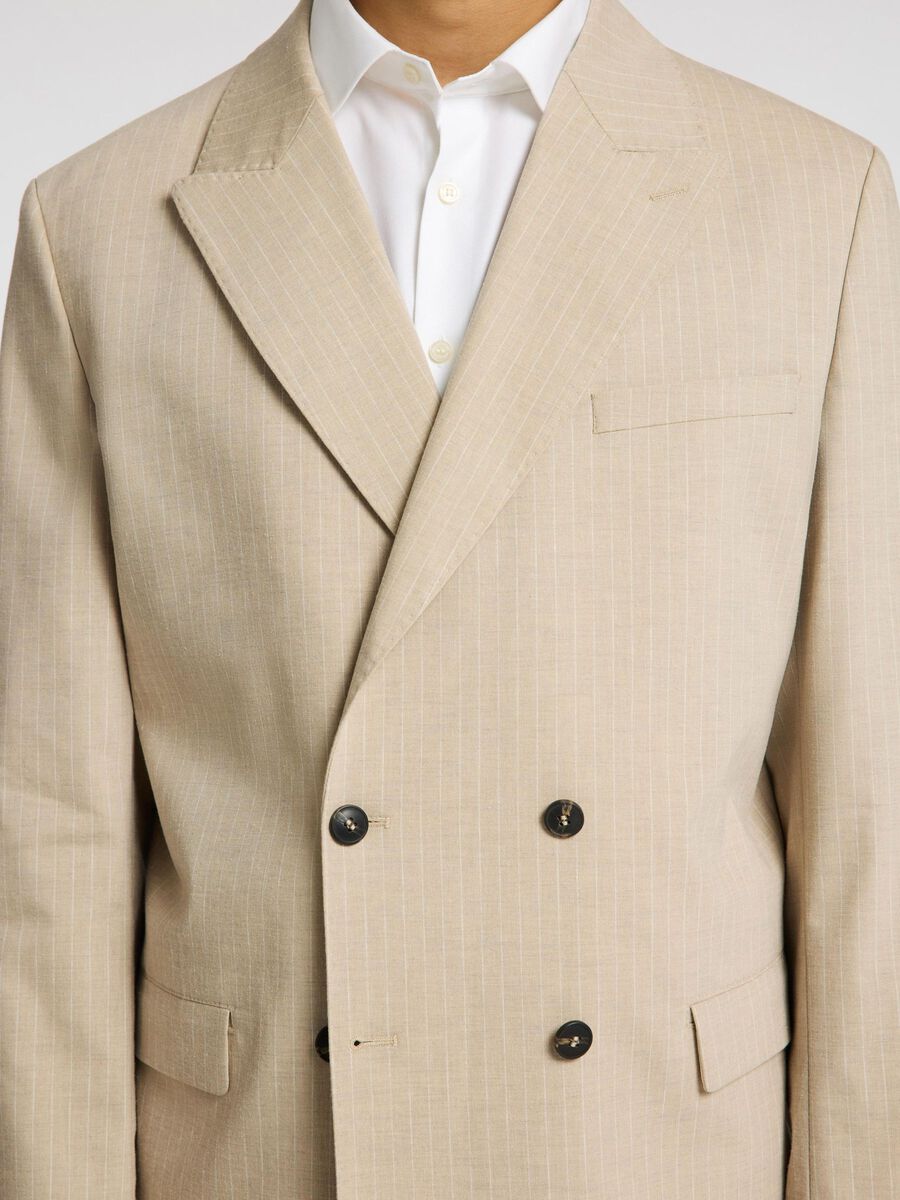 Selected RELAXED FIT NADELSTREIFEN ZWEIREIHIGER BLAZER, Sand, highres - 16097076_Sand_1167265_004.jpg