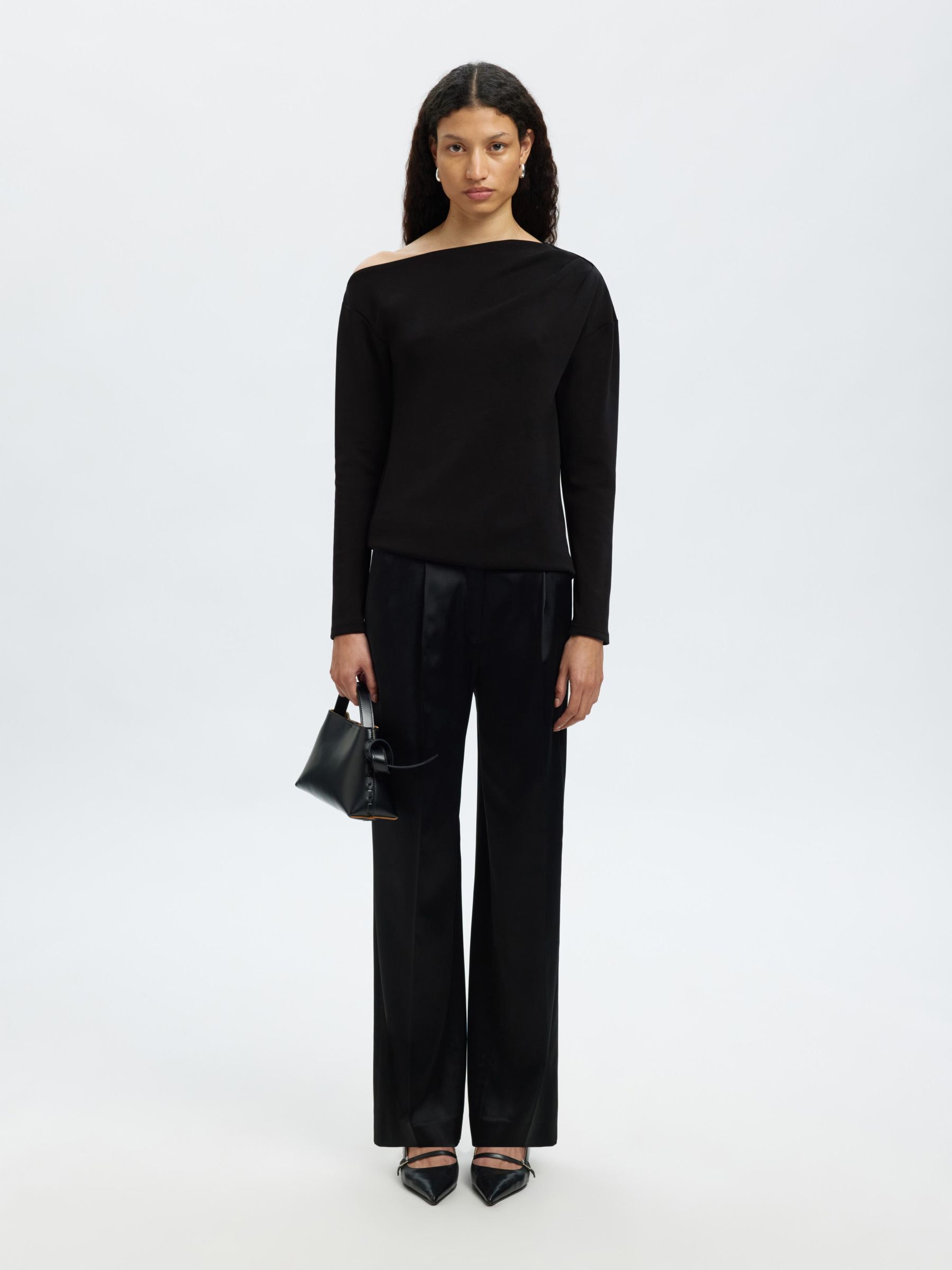 LANGE MOUWEN OFF-SHOULDER TOP, Black, highres