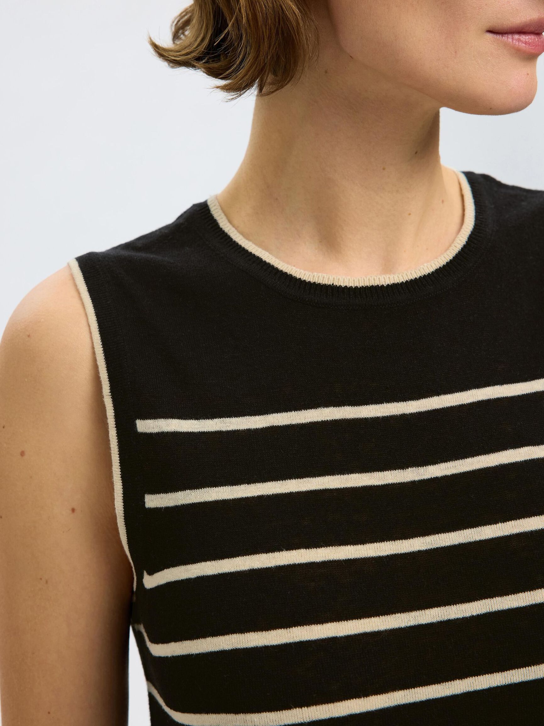 MAKSIMEKKO, Black, highres