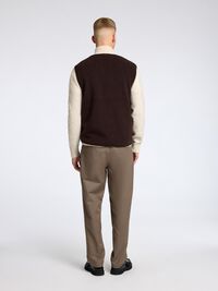 TEDDY VEST, Chocolate Torte, highres
