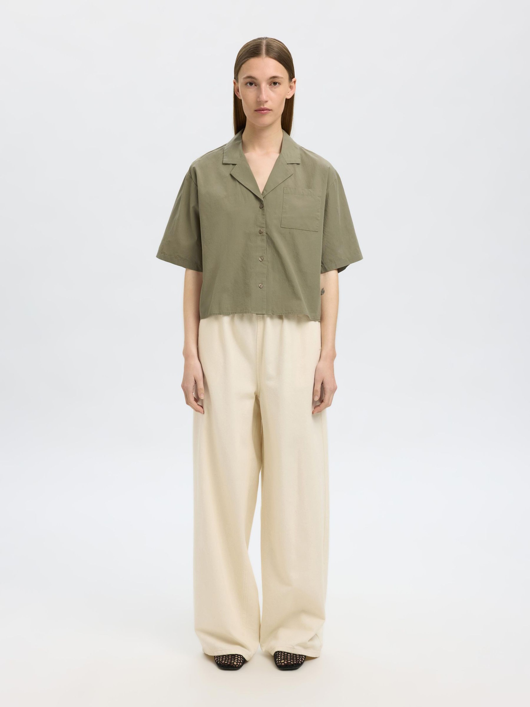 SHORT SLEEVED CROPPED SHIRT, Vetiver, highres