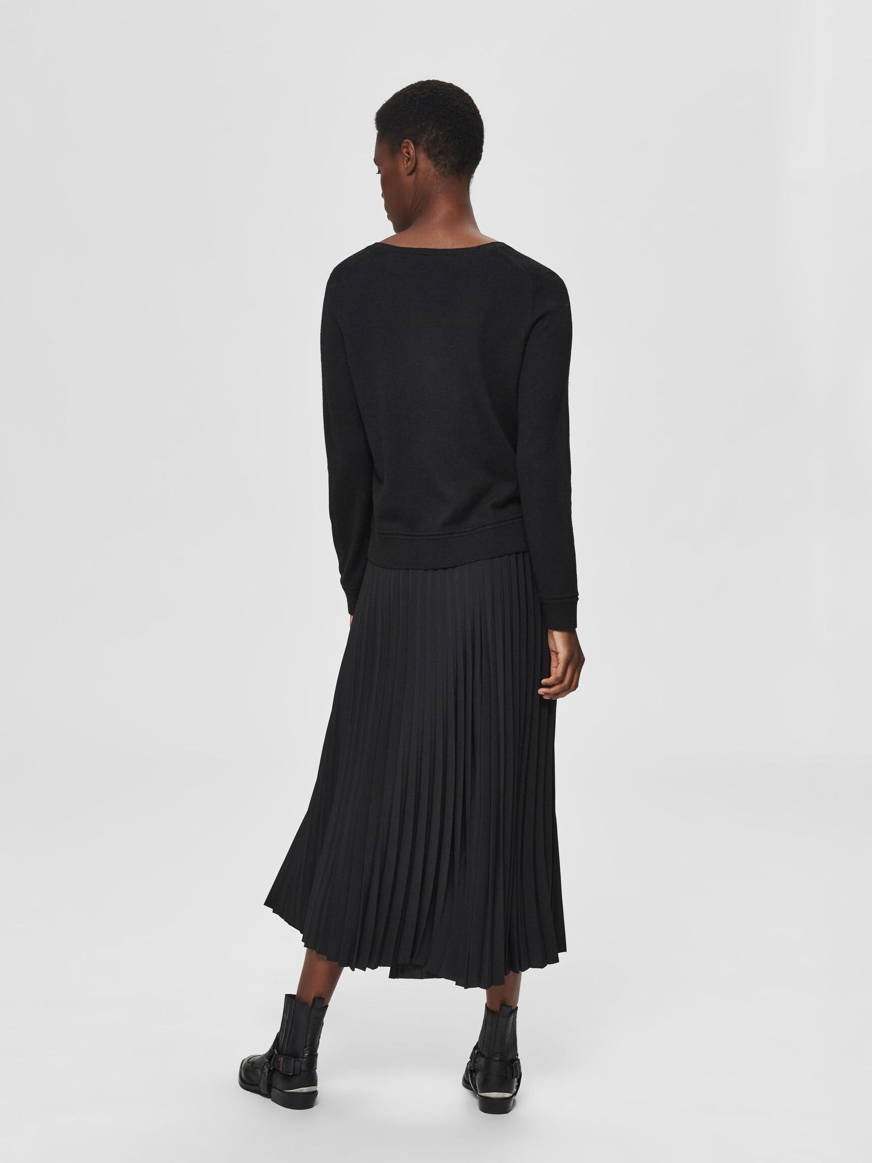 PLEATED MIDI SKIRT, Black, highres