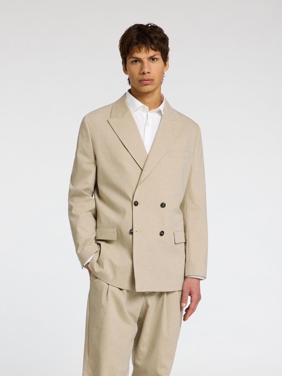 Selected RELAXED FIT NADELSTREIFEN ZWEIREIHIGER BLAZER, Sand, highres - 16097076_Sand_1167265_003.jpg