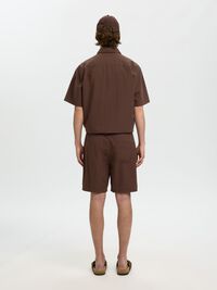REGULAR FIT SEERSUCKER SHORTS, Bracken, highres
