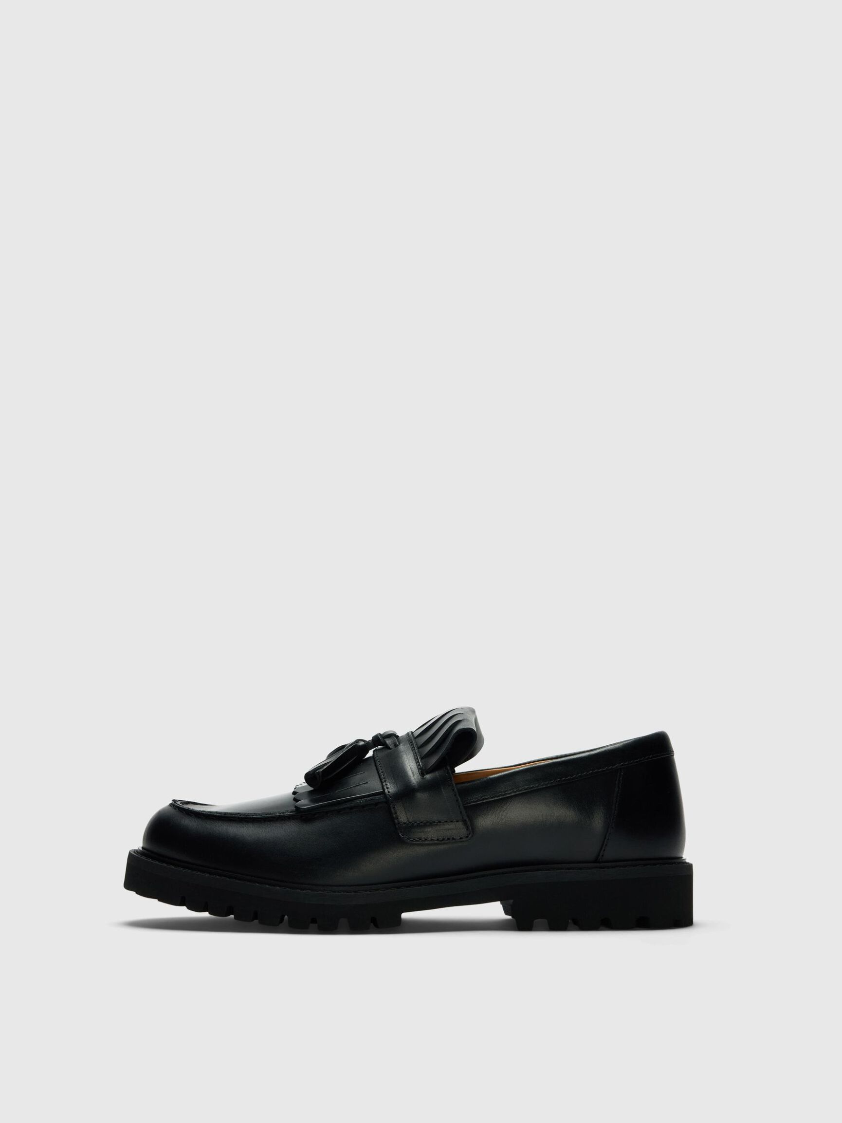 TASSEL DETAIL LEATHER LOAFERS, Black, highres