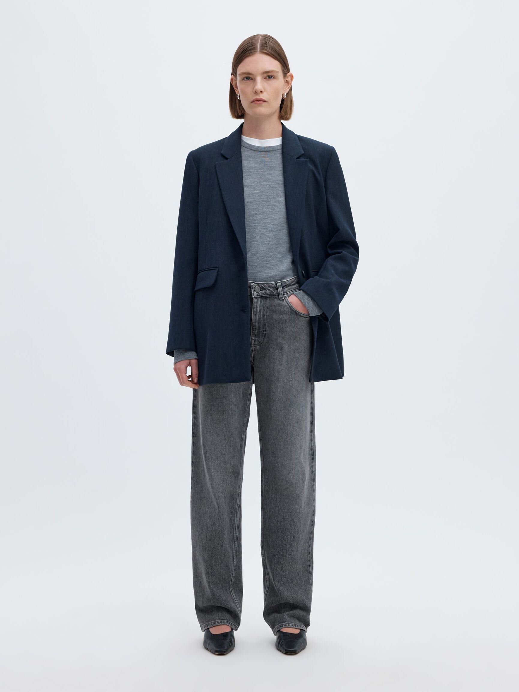 MID WAIST STRAIGHT FIT JEANS, Medium Grey Denim, highres
