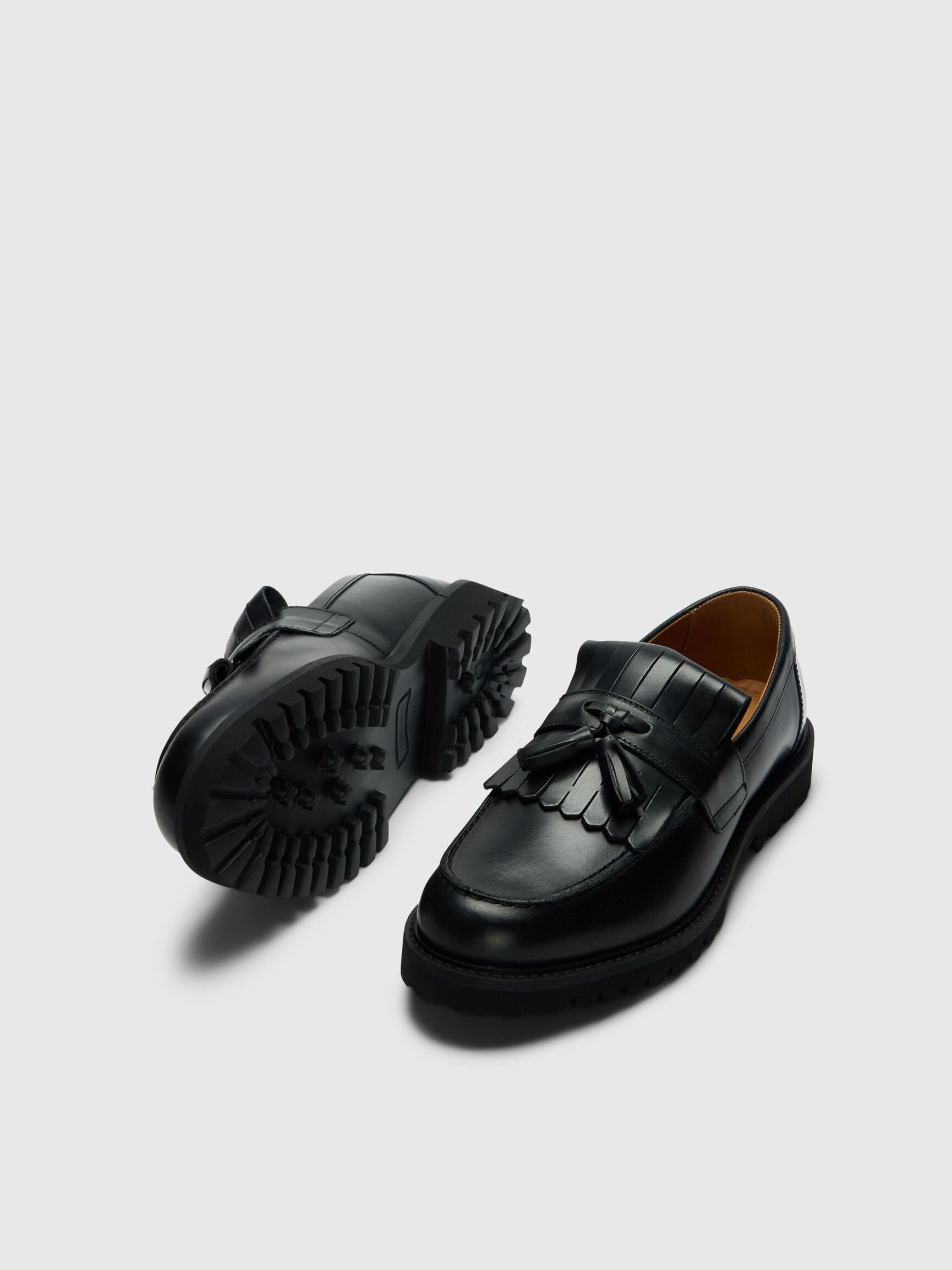 TASSEL DETAIL LEATHER LOAFERS, Black, highres