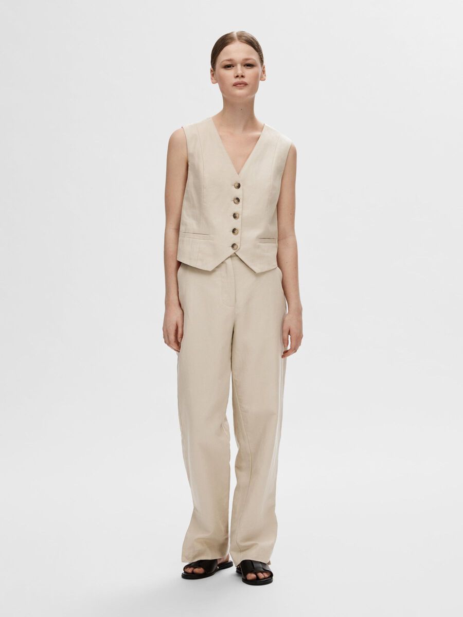 Shop the Look - slfpsy2024w5frifeb8_1706874112077_16094453_Humus_005.jpg
