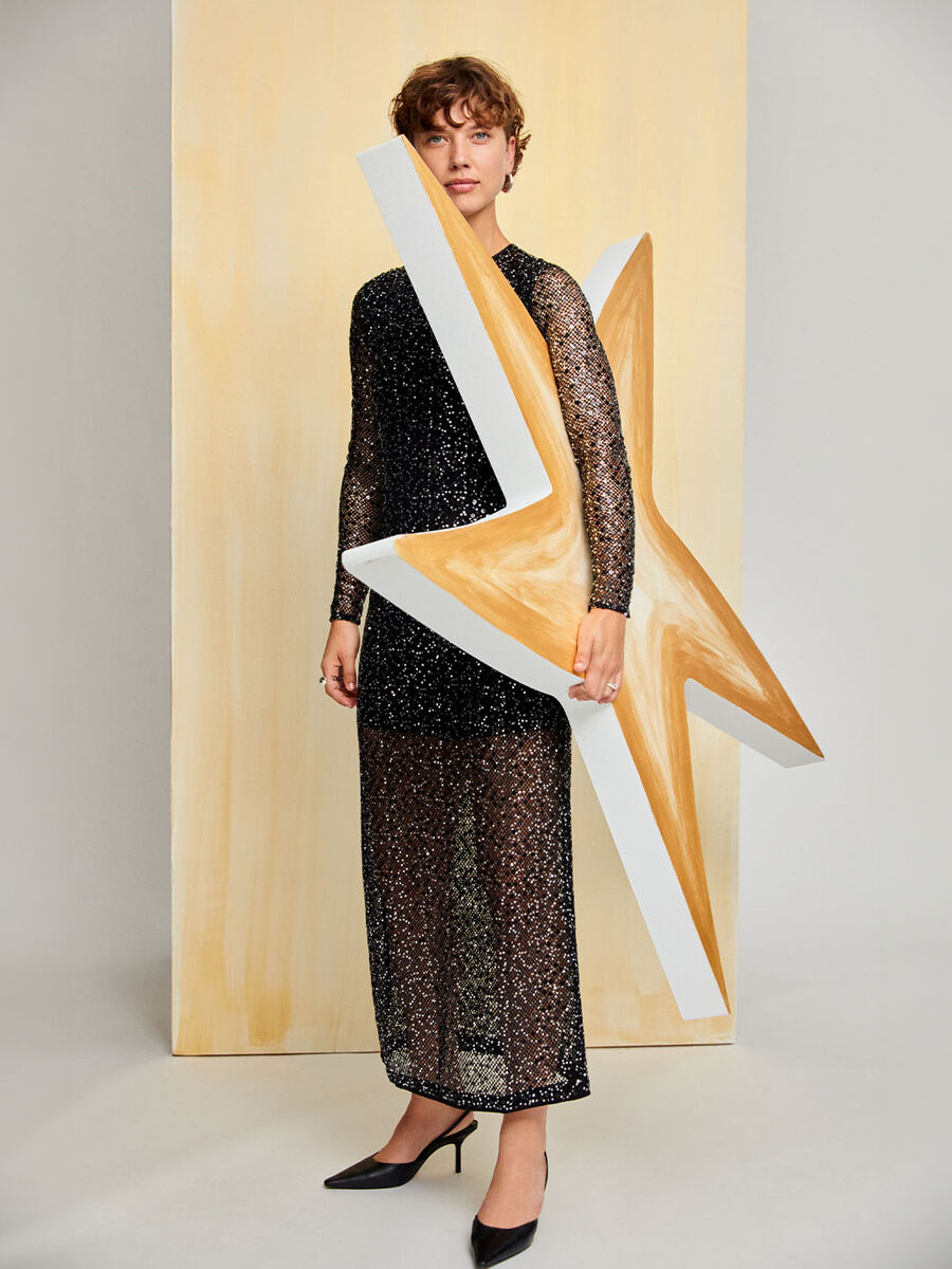 Shop the Look - slfpsy2023_content_dec_occ_1_1700034625180_custom-0.jpg