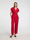Shop the Look - slfpsy2025_content_apr_5_1747316572174_16098998_SavvyRed_005.jpg